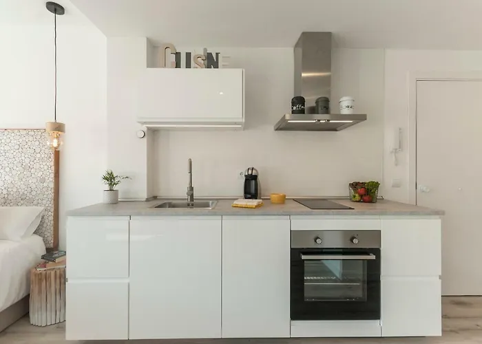 Lets Holidays Amazing Studio In The Center Of Tossa * Tossa de Mar